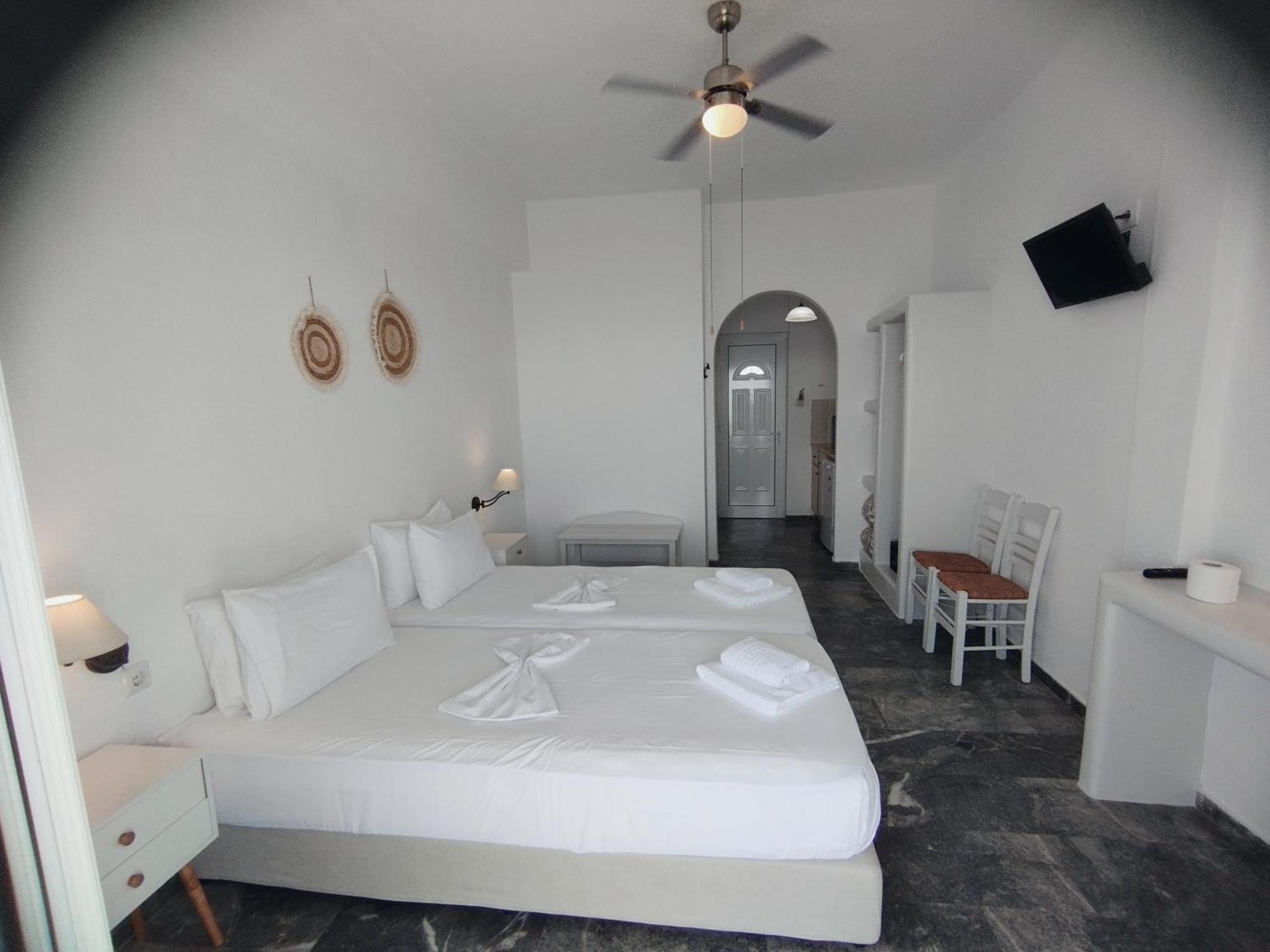 Marisini Sea View Aparthotel บาทซี ภายนอก รูปภาพ