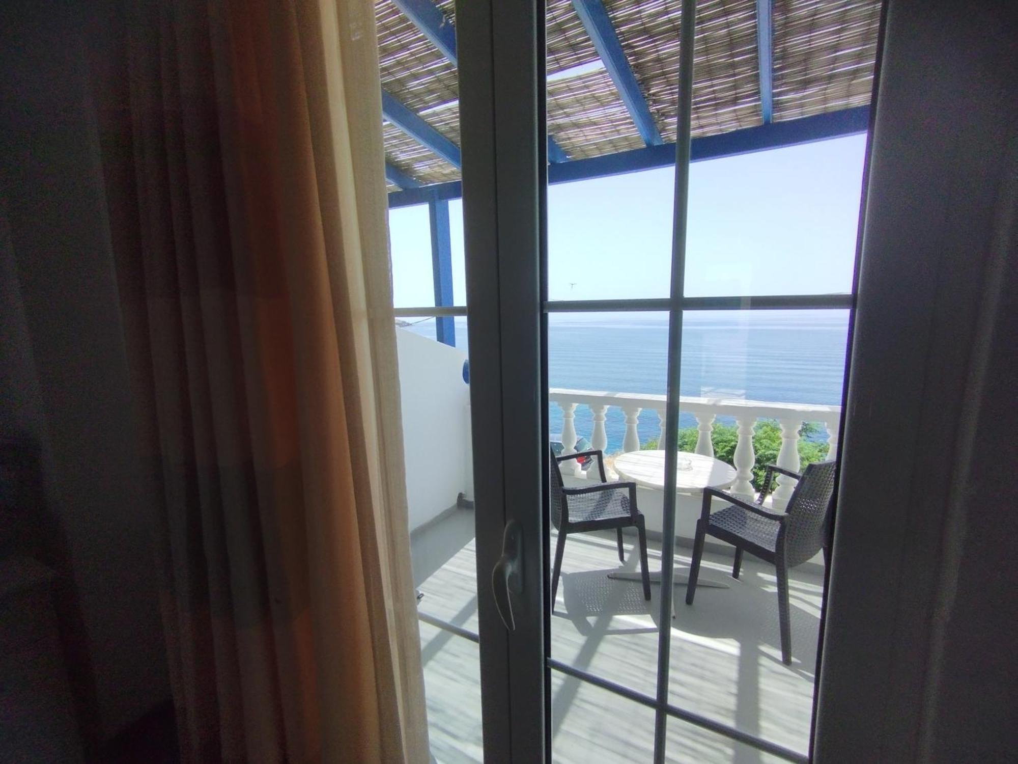 Marisini Sea View Aparthotel บาทซี ภายนอก รูปภาพ